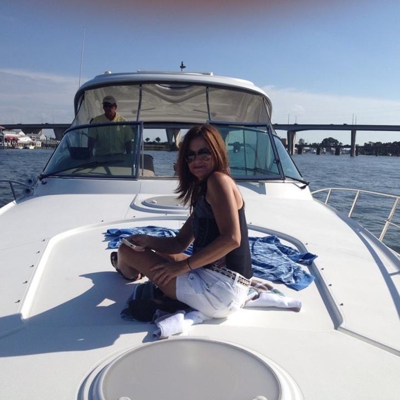 Meet Your Posher, Deborah! - Picture 1 of 1